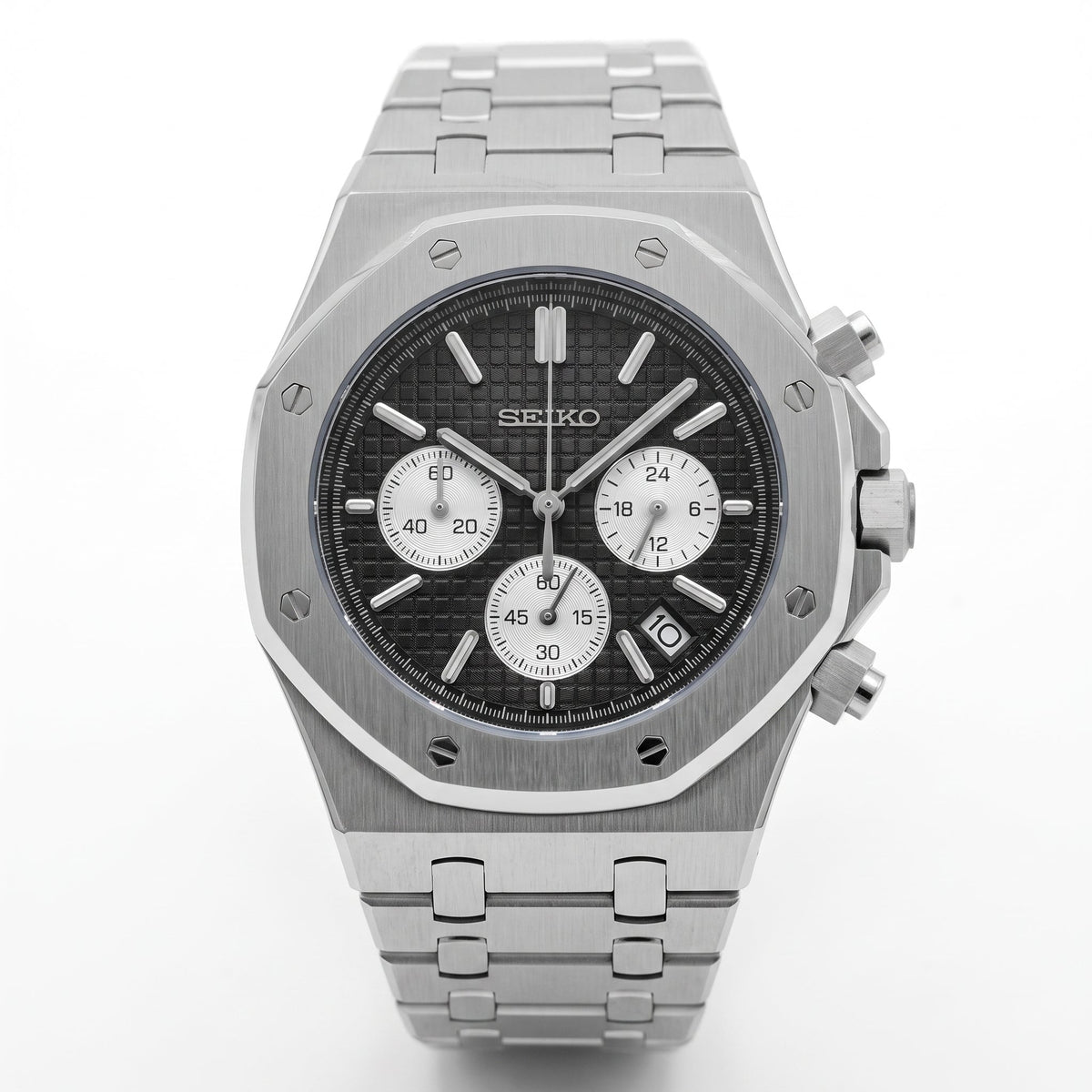 Seikoak | Chronograph Black and Silver