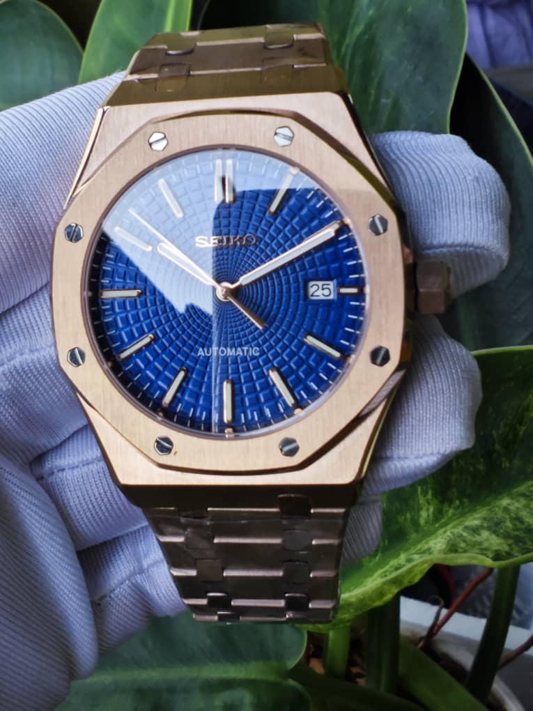 Seikoak | Rose Gold and Navy Blue